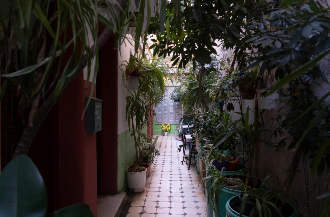 Pagration Youth Hostel Атина Екстериор снимка